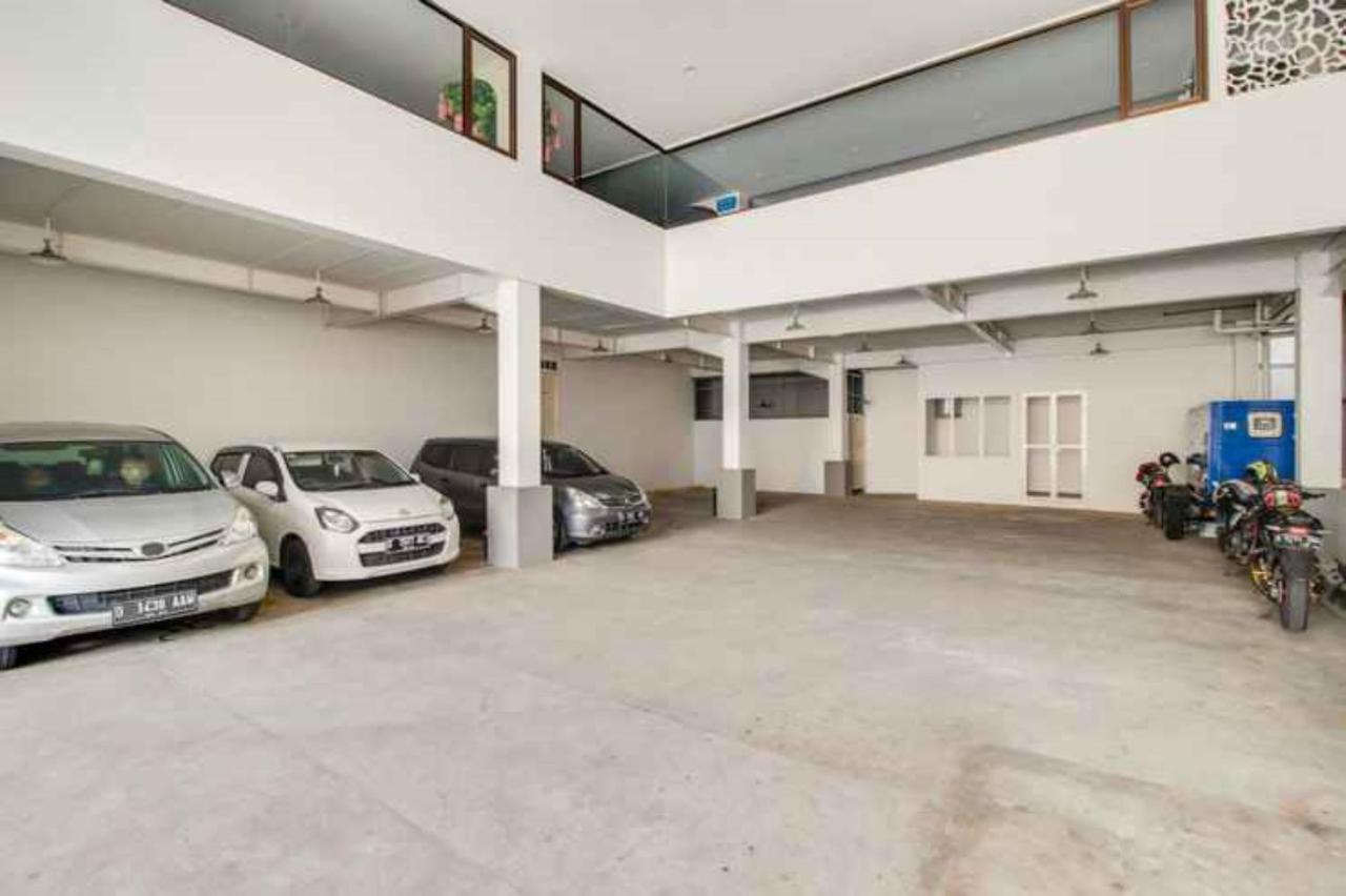 Mine Home Hotel Kebun Kawung Bandung Bagian luar foto