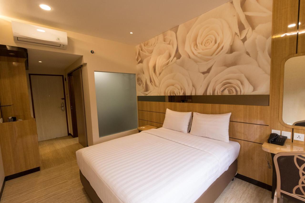 Mine Home Hotel Kebun Kawung Bandung Bagian luar foto