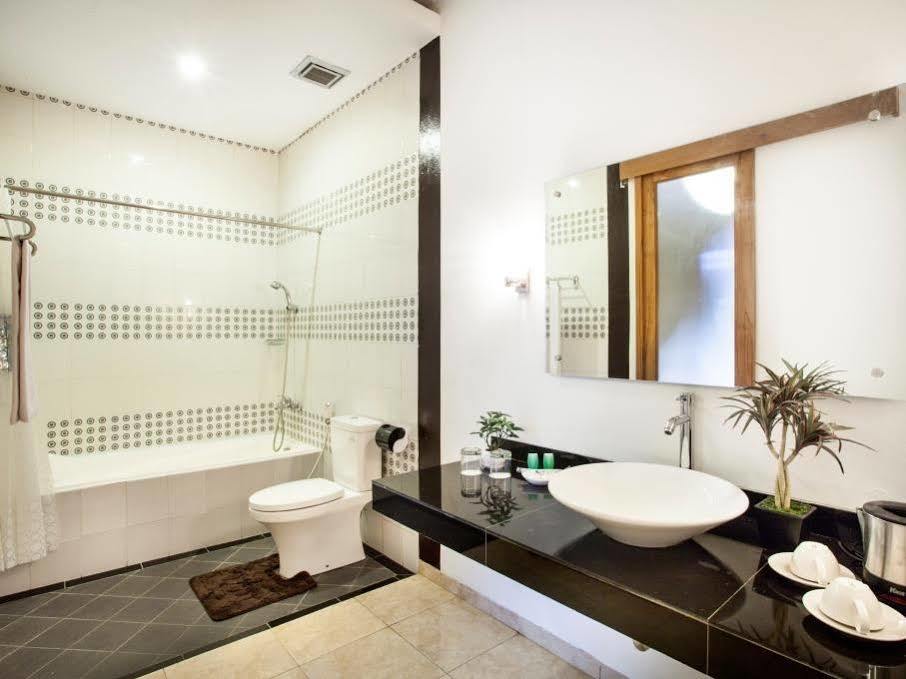 Mine Home Hotel Kebun Kawung Bandung Bagian luar foto